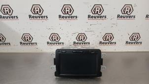 Gebruikte Navigatie Systeem Renault Captur (2R) 1.5 Energy dCi 90 FAP Prijs € 150,00 Margeregeling aangeboden door Autorecycling Reuvers B.V.