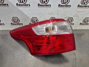 Gebruikte Achterlicht links Ford Focus 3 Wagon 1.6 Ti-VCT 16V 125 Prijs € 75,00 Margeregeling aangeboden door Autorecycling Reuvers B.V.