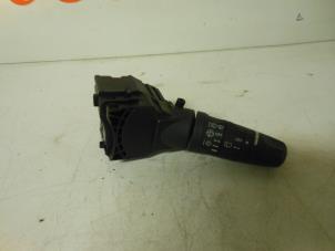 Gebruikte Ruitenwis Schakelaar Nissan Almera (N16) 2.2 Di 16V Prijs € 35,00 Margeregeling aangeboden door Autorecycling Reuvers B.V.