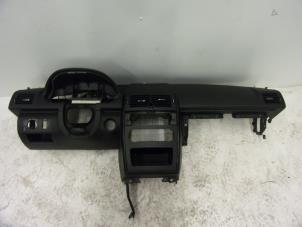 Begagnade Instrumentbräda Mercedes A (W169) 2.0 A-160 CDI 16V 5-Drs. Pris € 75,00 Marginaltabell erbjuds av Autorecycling Reuvers B.V.