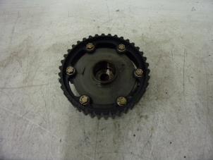 Gebruikte Nokkenas Tandwiel Renault Laguna II Grandtour (KG) 1.8 16V Prijs € 75,00 Margeregeling aangeboden door Autorecycling Reuvers B.V.