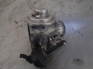 Gebruikte Uitlaat gasklep (EGR) Volkswagen Golf IV (1J1) 1.9 TDI 110 Prijs € 50,00 Margeregeling aangeboden door Autosloopbedrijf Jan Pronk B.V.