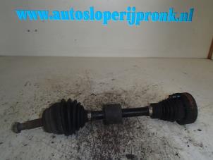 Gebruikte Homokineetas links-voor Seat Cordoba Vario Facelift (6K5) 1.9 TDi Signo,Sport Prijs € 50,00 Margeregeling aangeboden door Autosloopbedrijf Jan Pronk B.V.