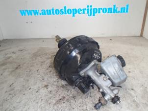 Begagnade Bromsservo Mercedes C (W203) 2.2 C-220 CDI 16V Pris € 100,00 Marginaltabell erbjuds av Autosloopbedrijf Jan Pronk B.V.