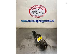 Gebruikte Voorpoot links Opel Corsa C (F08/68) 1.2 16V Prijs € 35,00 Margeregeling aangeboden door Autosloopbedrijf Jan Pronk B.V.