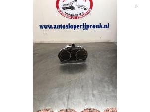 Gebruikte Instrumentenpaneel Opel Corsa D 1.4 16V Twinport Prijs € 30,00 Margeregeling aangeboden door Autosloopbedrijf Jan Pronk B.V.
