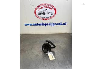Begagnade Servostyrningspump Volvo C70 (NC) 2.0 T 20V Pris € 35,00 Marginaltabell erbjuds av Autosloopbedrijf Jan Pronk B.V.