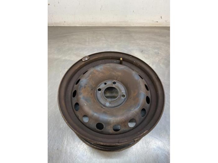 Hjul från en Renault Twingo II (CN) 1.2 2008