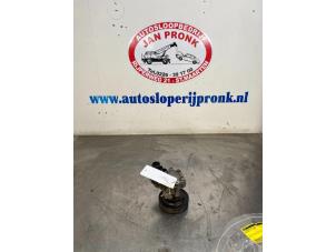Begagnade Servostyrningspump Volkswagen Golf IV (1J1) 1.6 FSI 16V Pris € 30,00 Marginaltabell erbjuds av Autosloopbedrijf Jan Pronk B.V.