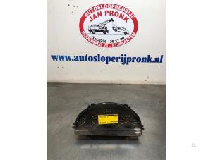 Używane Licznik kilometrów KM Mercedes ML I (163) 3.2 320 V6 18V Cena € 50,00 Procedura marży oferowane przez Autosloopbedrijf Jan Pronk B.V.