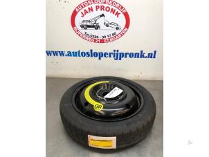 Używane Kolo dojazdowe Hyundai Coupe 2.0i 16V CVVT Cena € 50,00 Procedura marży oferowane przez Autosloopbedrijf Jan Pronk B.V.