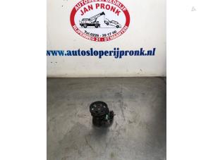 Begagnade Servostyrningspump Dacia Sandero I (BS) 1.2 16V Pris € 40,00 Marginaltabell erbjuds av Autosloopbedrijf Jan Pronk B.V.