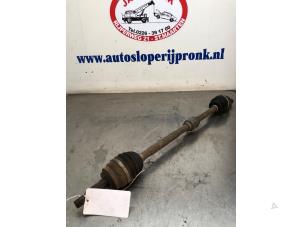 Gebruikte Aandrijfas rechts-voor Mitsubishi ASX 1.6 MIVEC 16V Prijs € 40,00 Margeregeling aangeboden door Autosloopbedrijf Jan Pronk B.V.