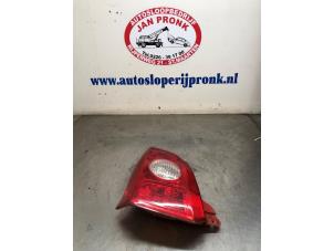 Gebruikte Achterlicht links Suzuki Alto 1.0 12V Prijs € 40,00 Margeregeling aangeboden door Autosloopbedrijf Jan Pronk B.V.