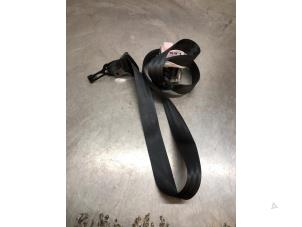 Gebruikte Veiligheidsgordel links-achter Citroen C4 Grand Picasso (UA) 1.6 HDiF 16V 110 Prijs € 25,00 Margeregeling aangeboden door Autosloopbedrijf Jan Pronk B.V.