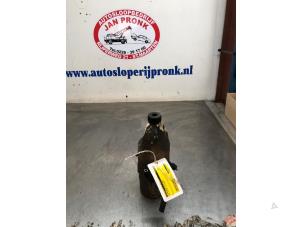 Begagnade Servostyrningspump Opel Vectra C Caravan 1.8 16V Pris € 75,00 Marginaltabell erbjuds av Autosloopbedrijf Jan Pronk B.V.