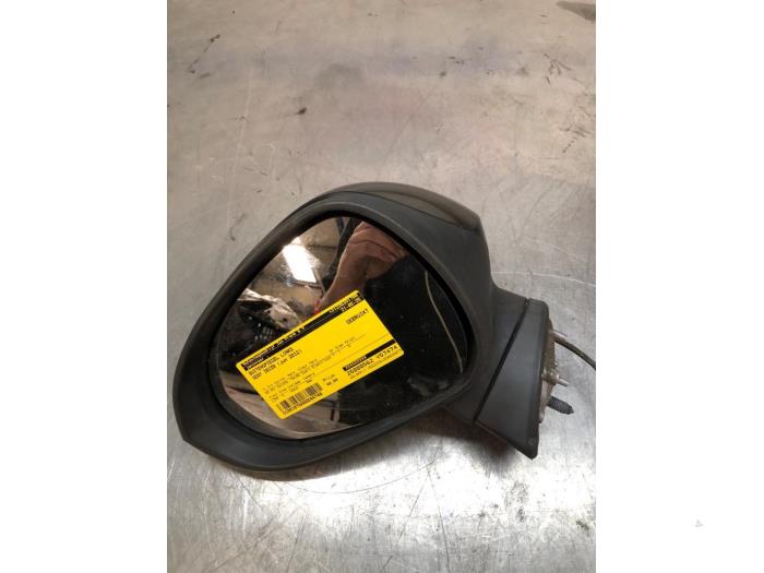 Skärmspegel, vänster från en Seat Ibiza IV (6J5) 1.2 TDI Ecomotive 2012