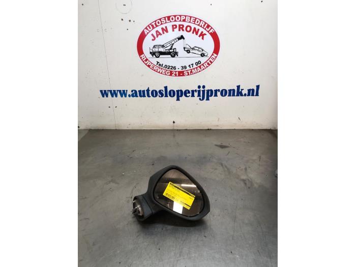 Skärmspegel, höger från en Seat Ibiza IV (6J5) 1.2 TDI Ecomotive 2012