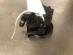 Begagnade Servostyrningspump Alfa Romeo 159 Sportwagon (939BX) 1.8 MPI 16V Pris € 150,00 Marginaltabell erbjuds av Autosloopbedrijf Jan Pronk B.V.