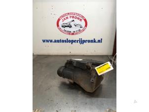 Gebruikte Luchtfilterhuis Toyota Land Cruiser (J12) 3.0 D-4D 16V Prijs € 50,00 Margeregeling aangeboden door Autosloopbedrijf Jan Pronk B.V.