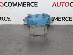 Begagnade Motstånd, kupéfläkt Volkswagen Transporter/Caravelle T5 1.9 TDi Pris € 10,00 Marginaltabell erbjuds av Autocommerce