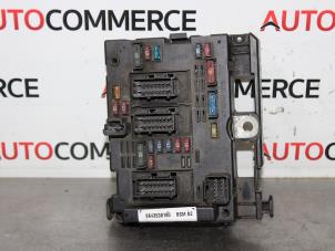 Begagnade Säkringsbox Peugeot 307 (3A/C/D) 2.0 HDi 110 FAP Pris € 50,00 Marginaltabell erbjuds av Autocommerce