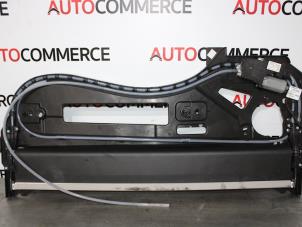 Używane Szyberdach Peugeot 308 SW (4E/H) 1.6 HDiF 16V Cena € 100,00 Procedura marży oferowane przez Autocommerce