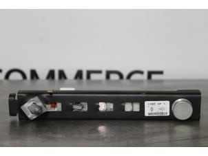 Begagnade Diverse Renault Scénic III (JZ) 1.5 dCi 110 Pris € 25,00 Marginaltabell erbjuds av Autocommerce