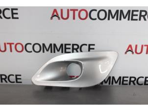 Begagnade Främre stötfångare, komponent på vänster sida Peugeot 308 (L3/L8/LB/LH/LP) 1.2 12V e-THP PureTech 130 Pris € 30,00 Marginaltabell erbjuds av Autocommerce