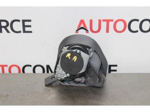 Używane Pas bezpieczenstwa prawy tyl Renault Scénic II (JM) 2.0 dCi 16V 150 Cena € 35,00 Procedura marży oferowane przez Autocommerce