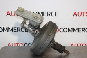 Begagnade Bromsservo Renault Trafic New (FL) 1.9 dCi 100 16V Pris på förfrågan erbjuds av Autocommerce