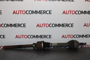 Gebruikte Aandrijfas rechts-voor Peugeot 407 (6D) 2.0 HDiF 16V Prijs € 50,00 Margeregeling aangeboden door Autocommerce