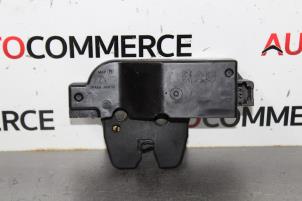 Gebruikte Achterklep Slotmechaniek Citroen C5 II Berline (RC) 2.0 HDiF 16V Prijs € 20,00 Margeregeling aangeboden door Autocommerce