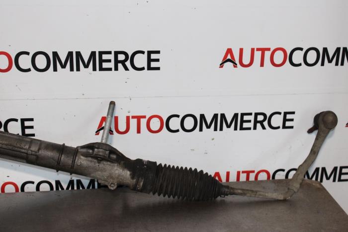 Styrbox från en Citroën C4 Berline (NC) 1.6 Hdi 90 2013