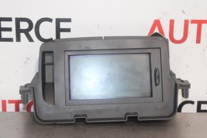 Gebruikte Navigatie Display Renault Megane III Berline (BZ) 1.4 16V TCe 130 Prijs € 50,00 Margeregeling aangeboden door Autocommerce