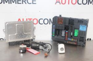 Gebruikte Computer Motormanagement Peugeot 208 I (CA/CC/CK/CL) 1.0 Vti 12V PureTech Prijs € 200,00 Margeregeling aangeboden door Autocommerce