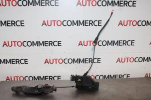 Gebruikte Slotmechaniek Portier 4Deurs links-achter Citroen C3 Picasso (SH) 1.4 16V VTI 95 Prijs op aanvraag aangeboden door Autocommerce