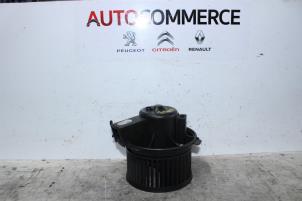Gebruikte Blower Peugeot 206 (2A/C/H/J/S) 1.9 D Prijs € 20,00 Margeregeling aangeboden door Autocommerce
