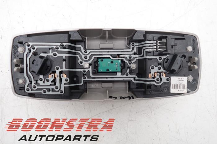 Innerbelysning, bak från en Volvo XC70 (BZ) 2.0 D4 20V 2015