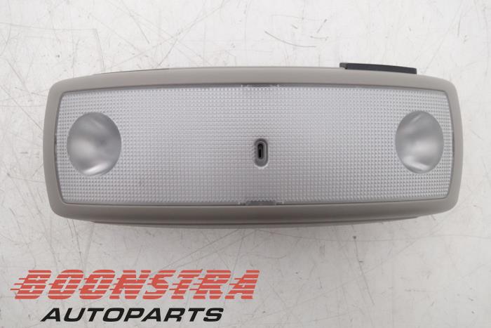 Innerbelysning, bak från en Volvo XC70 (BZ) 2.0 D4 20V 2015