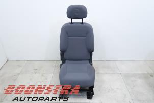 Używane Fotel prawy Peugeot Partner (GC/GF/GG/GJ/GK) 1.6 HDI 75 Phase 1 Cena € 89,84 Z VAT oferowane przez Boonstra Autoparts