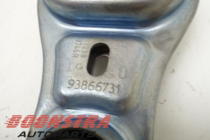 Fäste, växellåda från en Opel Vivaro 1.6 CDTi BiTurbo 145 2018