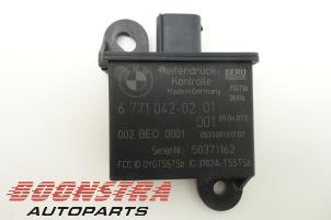 Begagnade Däcktrycksantenn BMW 5 serie (E60) 530d 24V Pris € 24,95 Marginaltabell erbjuds av Boonstra Autoparts