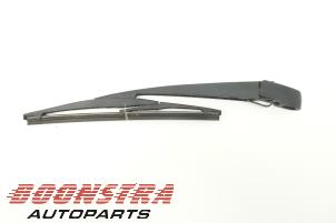 Begagnade Bakre torkararm Nissan Leaf (ZE0) Leaf Pris € 24,95 Marginaltabell erbjuds av Boonstra Autoparts