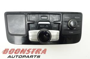 Gebruikte Multi Media Regelunit Audi A8 (D4) 4.2 TDI V8 32V Quattro Prijs € 112,46 Margeregeling aangeboden door Boonstra Autoparts