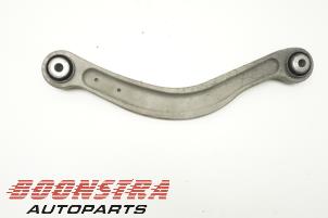 Begagnade Bakre övre gaffelben, höger Mercedes C (W204) 2.2 C-220 CDI 16V BlueEFFICIENCY Pris € 29,95 Marginaltabell erbjuds av Boonstra Autoparts