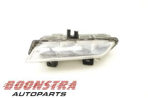 Begagnade Dagsljus höger Renault Clio IV (5R) 1.2 16V Pris € 24,95 Marginaltabell erbjuds av Boonstra Autoparts