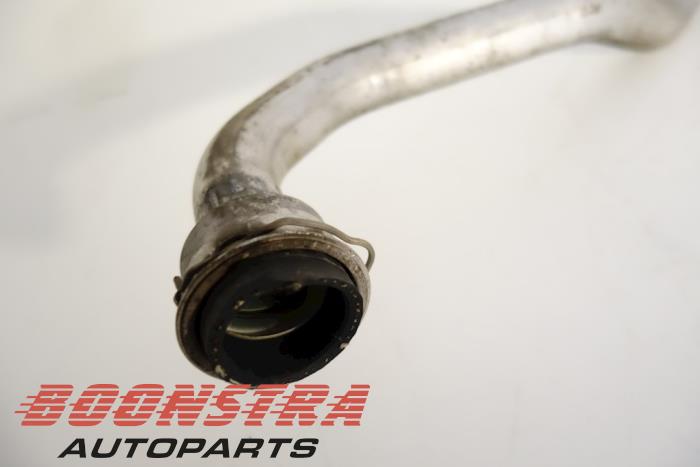 Vattenrör från en Porsche Boxster (987) 3.2 S 24V 2005