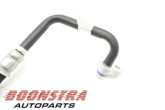 Luftkonditioneringsledning från en Audi A6 Avant (C7) 3.0 TDI V6 24V Quattro 2018