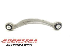 Begagnade Bakre övre gaffelben, höger Mercedes C (W205) C-220 2.2 CDI BlueTEC, C-220 d 16V Pris € 29,95 Marginaltabell erbjuds av Boonstra Autoparts